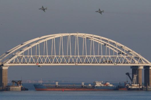 azov brug geblokkeerd