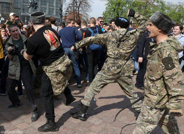 demo 5 mei moskou kozakken