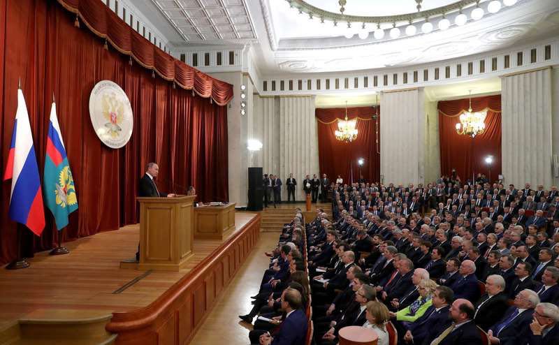 putin met ambassadeurs 19 juli 2018