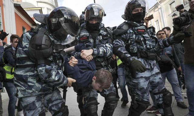demonstratie moskou 10 aug cops