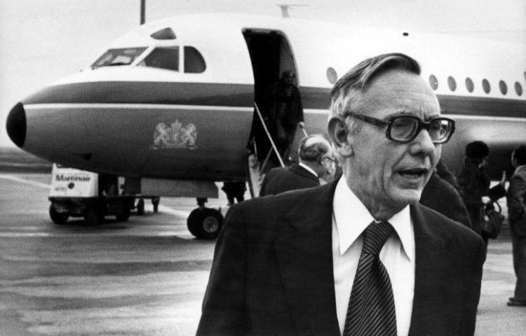 max van der stoel 1977 gr