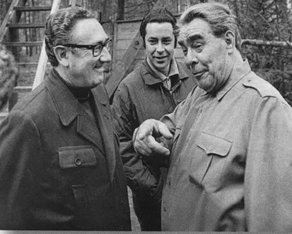 kissinger and brezhnev