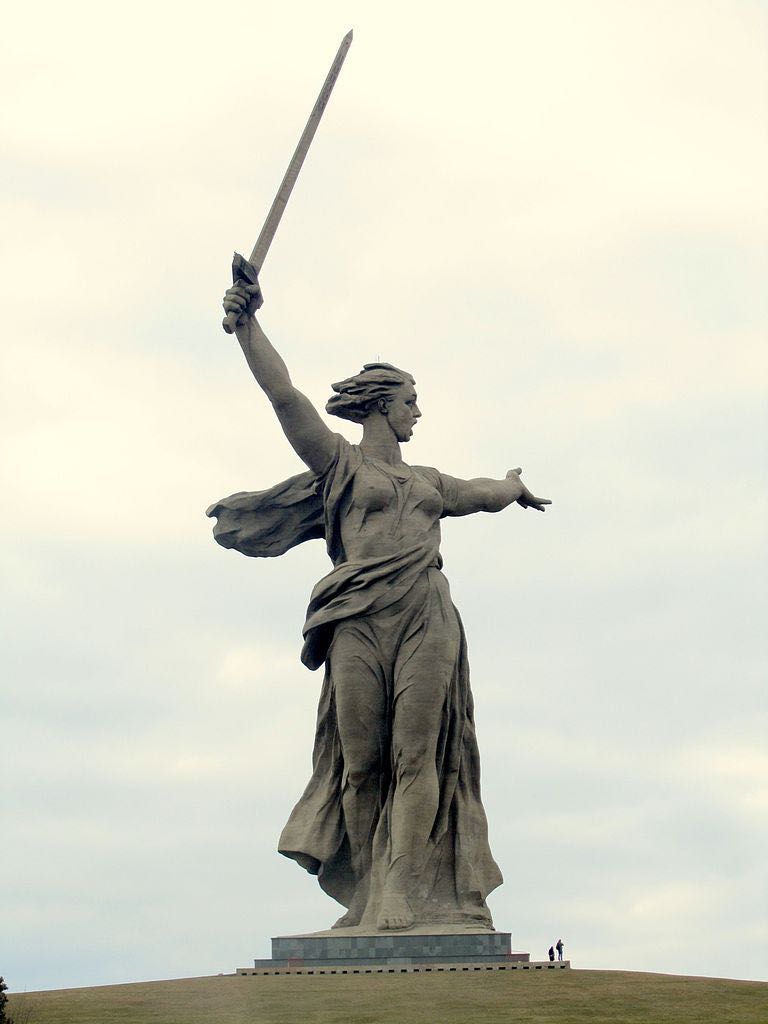 Волгоград. Скульптура Родина мать зовет